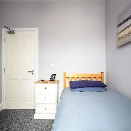 5 Bedroom House, Free Parking, Near Football, Sleeps 8 Liverpool Exterior foto