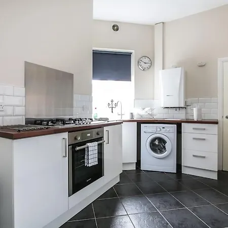 5 Bedroom House, Free Parking, Near Football, Sleeps 8 Liverpool Exterior foto