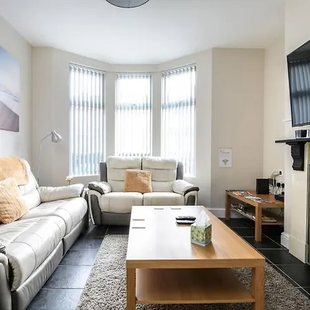 5 Bedroom House, Free Parking, Near Football, Sleeps 8 Liverpool Exterior foto